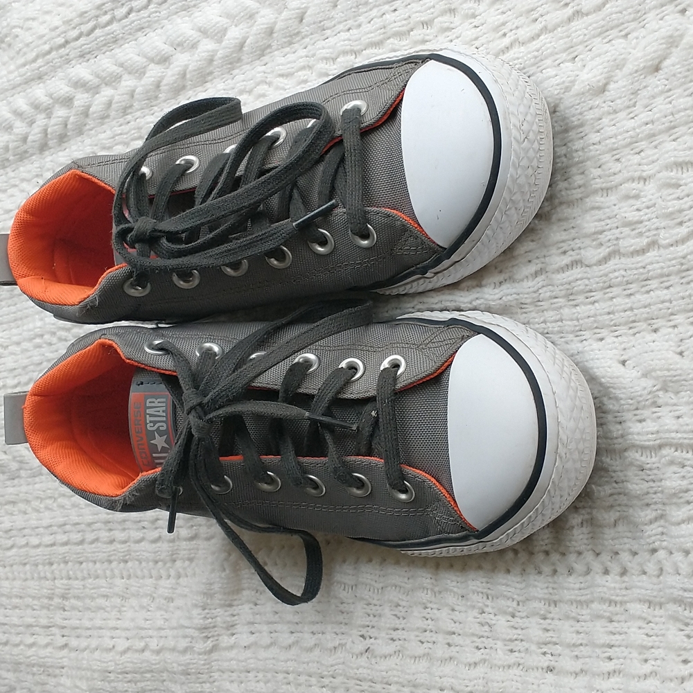 Boys converse sneakers